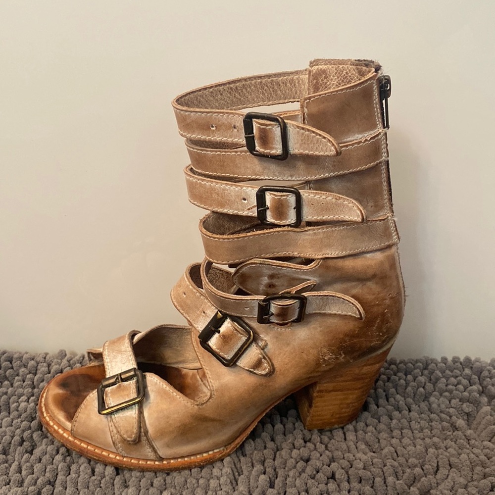 Buckle high ankle open toe freebirds